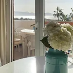3 Bedroom Beautiful In Apartament